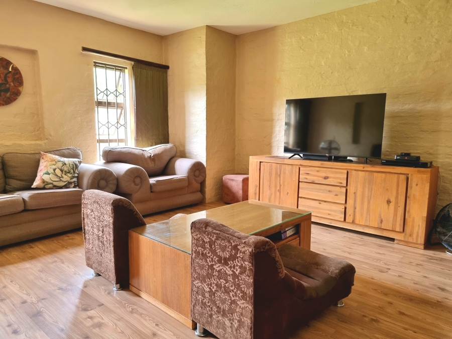 4 Bedroom Property for Sale in Mooinooi North West